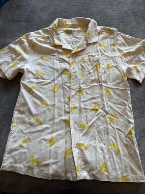 Cat & Jack White Short-Sleeve Button-Down Shirt with Yellow Banana Print